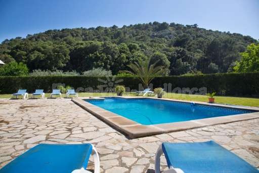 Finca Cantor Pollenca, Pool, Garten, Rasenfläche, Sonnenliege