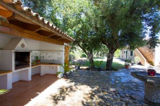 Finca Cantor Pollenca, Haus, Garten, überdachte Terrasse, gemauerter Grill