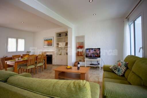 Chalet Caro Can Picafort, Wohnzimmer, Esszimmer, Fernseher, Sofa