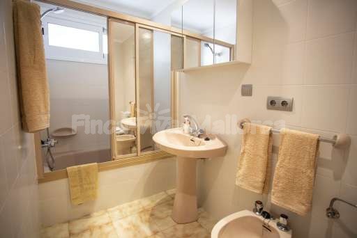 Chalet Caro Can Picafort, Badezimmer, Badewanne, Spiegel