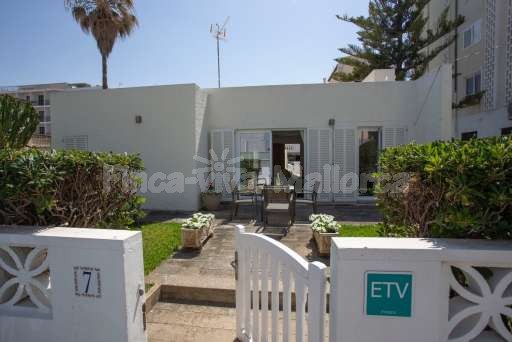 Chalet Caro Can Picafort, Haus, Eingang, Esstisch