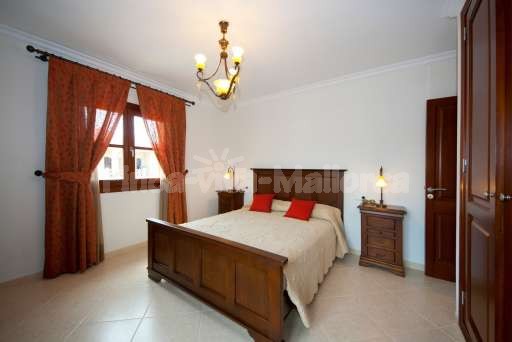 Finca Cia Palya Son Real, Schlafzimmer, Doppelbett