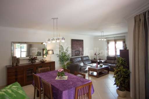 Finca Cia Palya Son Real, Esszimmer, Esstisch, Wohnzimmer, Sofa