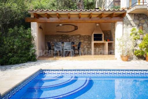 Finca Es Biali, Pool, überdachte Terrasse