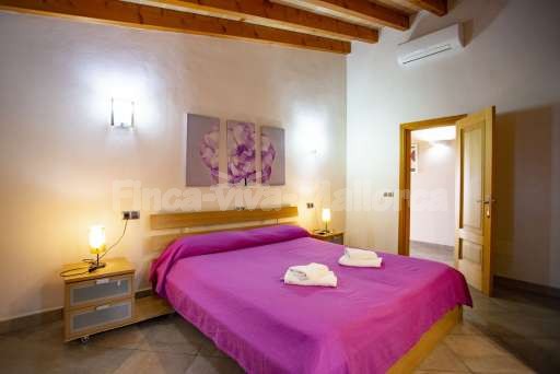 Finca Es Biali, Schlafzimmer, Doppelbett