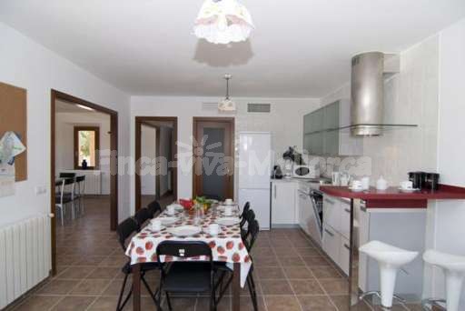 Finca Leda Can Picafort, Küche, Theke, Esstisch