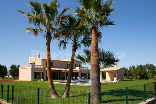 Finca Leda Can Picafort, Haus, Garten, Pool, Rasenfläche