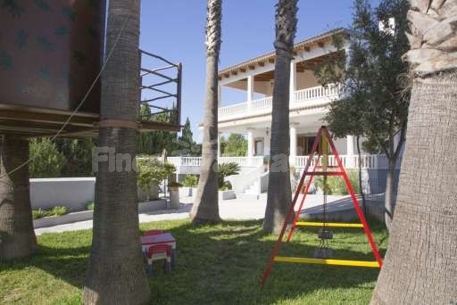 Finca Can Mosilla, Garten, Baumhaus, Schaukel