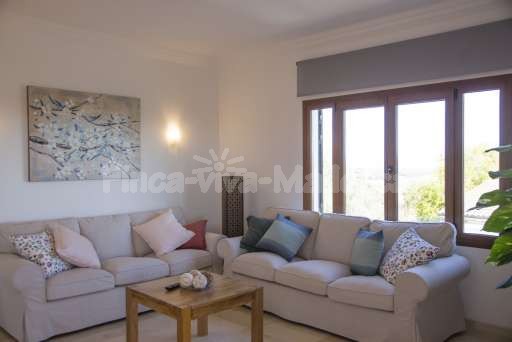 Finca Can Mosilla, Wohnzimme,r Sofa