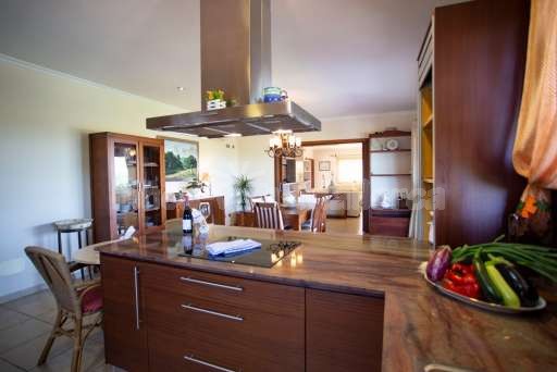 Finca Olivo Muro, offene Küche, Esszimmer