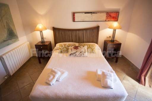 Finca Perrotti Manacor, Schlafzimmer, Doppelbett