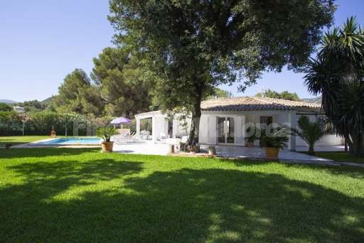 Casa Rendo Sa Pobla, Haus Garten, überdachte Terrasse