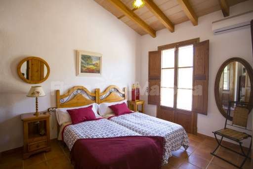 Finca Sareta Santa Margalida, Schlafzimmer, Einzelbett, Spiegel
