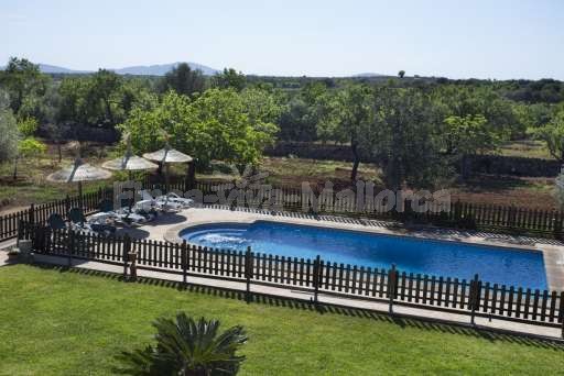 Finca Sareta Santa Margalidaumzäunter Pool, Garten, Sonnenliege, Sonnenschirm