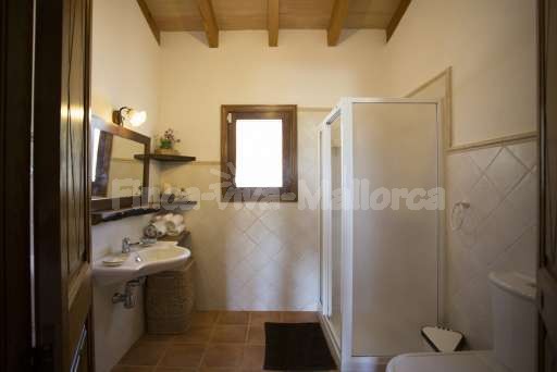 Finca Sareta Santa Margalida, Badezimmer, Dusche, Spiegel