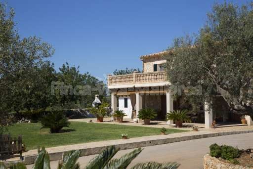 Finca Sareta Santa Margalida, Haus, Garten, überdachte Terrasse