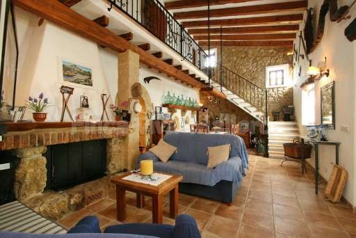 Finca Sergi Pollenca, Wohnzimmer, Sofa, Esszimmer, Essbereich