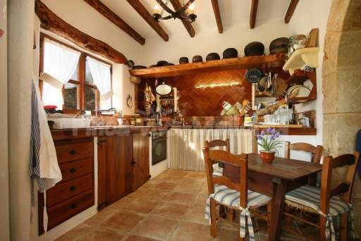 Finca Sergi Pollenca, Küche, Esstisch, Essbereich