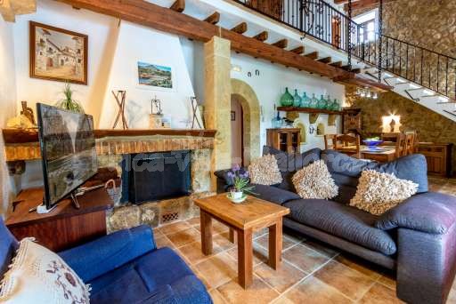 Finca Sergi Pollenca, Wohnzimmer, Sofa, Fernseher