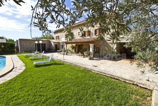 Finca Turell Buger, Garten, Pool, Haus, überdachte Terrasse