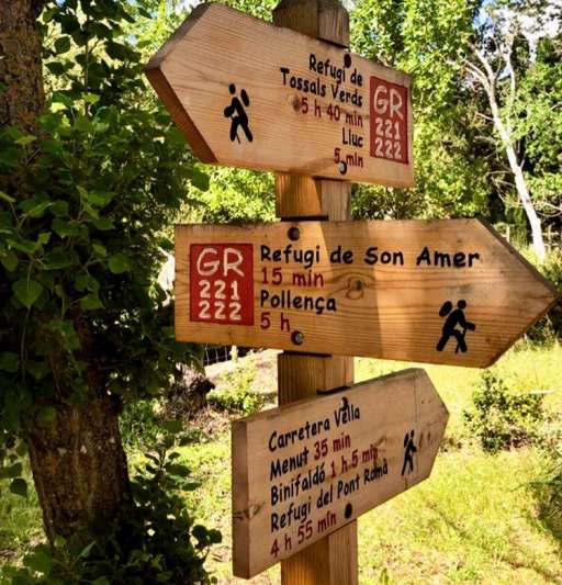 Wegweiser 
Fernwanderweg auf Mallorca