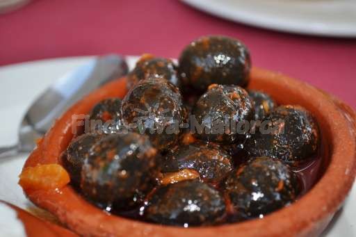 Schwarze mallorquinische  Oliven 