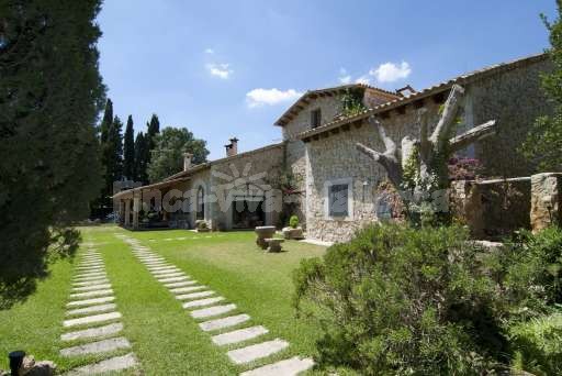 Finca Sabini Binisalem, Haus, Garten, überdachte Terrasse