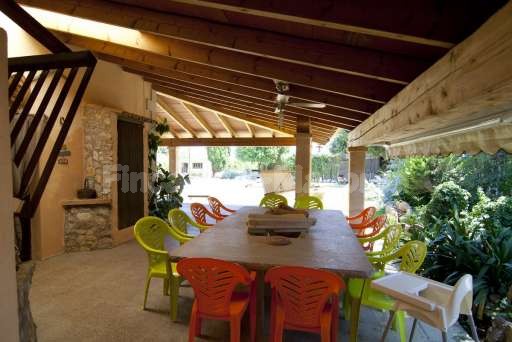 Finca Sabini Binisalem, überdachte Terrasse, Esstisch, Sitzgelegenheit, Hängematte
