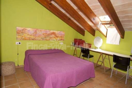 Finca Sabini Binisalem, Schlafzimmer, Doppelbett, Schreibtisch