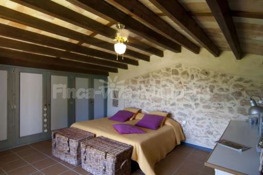Finca Sabini Binisalem, Schlafzimmer, Doppelbett, Kleiderschrank, Schreibtisch