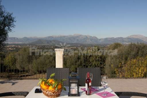 Finca Son Burguet, Esstisch, Ausblick