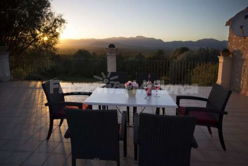 Finca Son Burguet, Terrasse, Esstisch, Ausblick