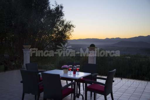 Finca Son Burguet, Terrasse, Esstisch, Ausblick