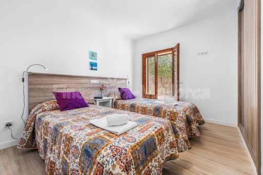 Villa Orell Cala San Vicente, Schlafzimmer, Einzelbett, Terrasse
