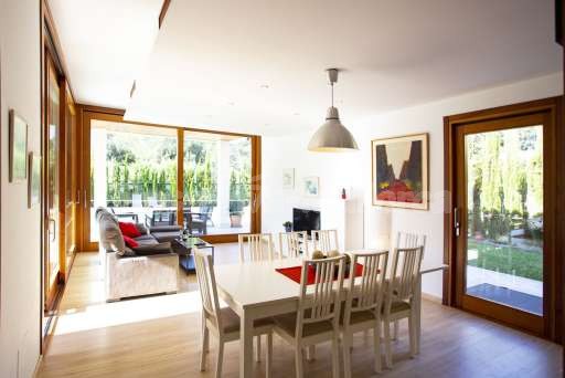 Villa Sontura Sa Pobla, Esszimmer, Esstisch, Sofa, Wohnzimmer