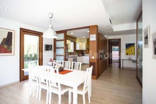 Villa Sontura Sa Pobla, Esszimmer, Esstisch, Küche