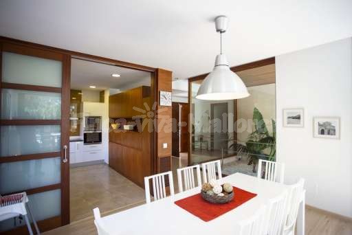 Villa Sontura Sa Pobla, Esszimmer, Esstisch