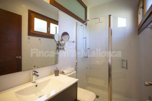 Villa Sontura Sa Pobla, Badezimmer, Dusche