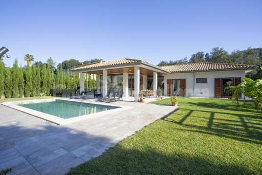 Villa Sontura Sa Pobla, Pool, Garten, Haus, überdachte Terrasse