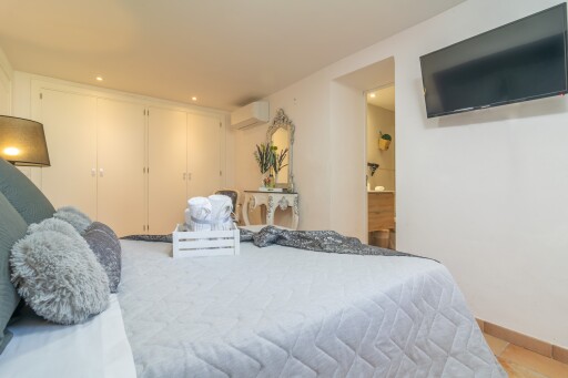 REFUGI DE LES AGUILES