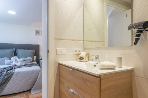 REFUGI DE LES AGUILES