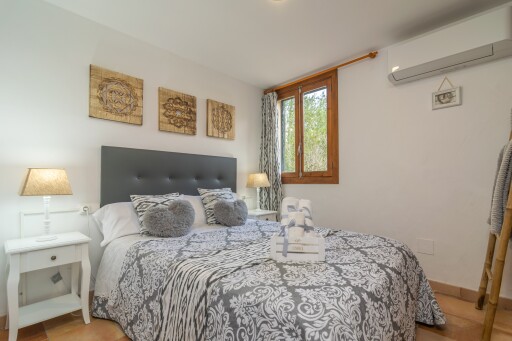 REFUGI DE LES AGUILES