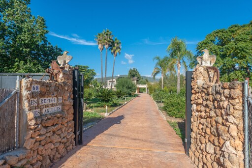 REFUGI DE LES AGUILES